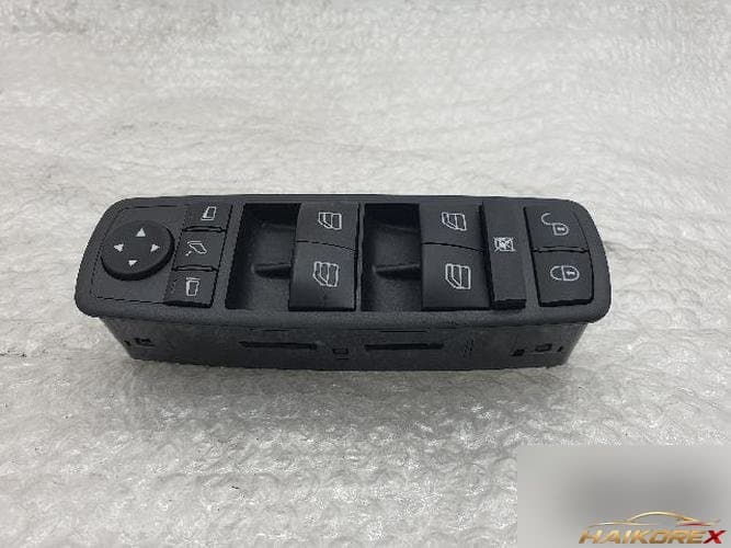 Mercedes-Benz B-класс 2008 — переключатель стеклоподъемника водителя