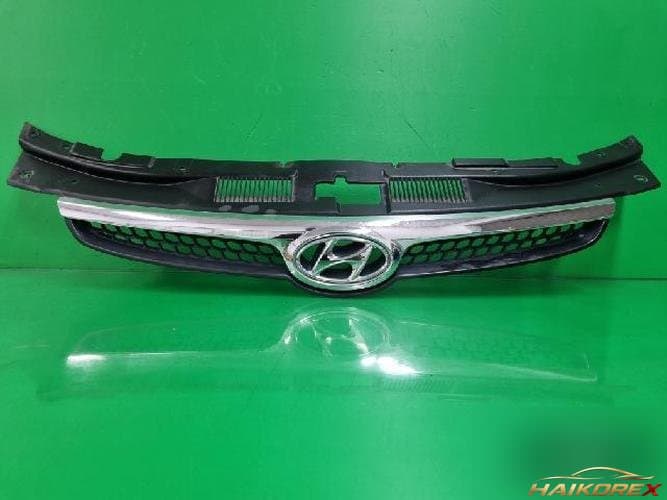 Hyundai i30 2008 — решетка радиатора 96351-2L000