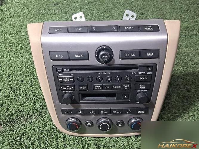 Nissan Juke 2006 — AV система 28188CC200
