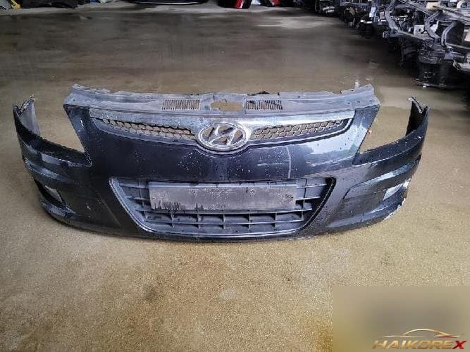 Hyundai i30 2008 — передний бампер