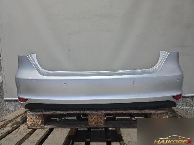 Volkswagen Jetta 2011 — бампер задний