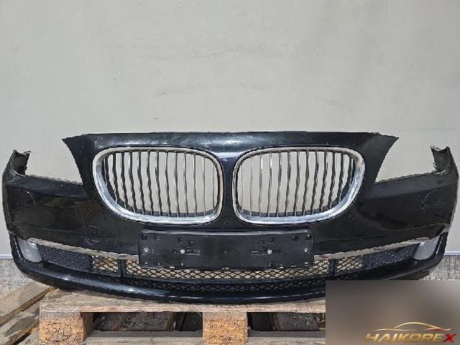 BMW 7 Series 2011 — передний бампер