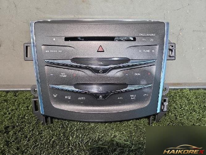 Ford MKS 2013 — блок управления климатом (переключатель печки/кондиционера) DA5T 18A802 A