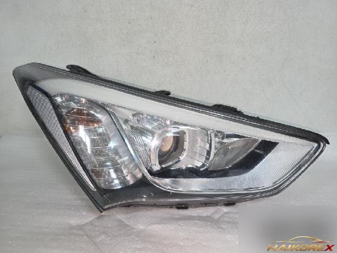 Hyundai Santa Fe 2013 — фара правая HID 8-контактная 92102-2W-1