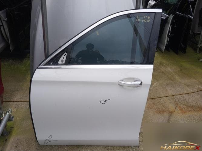 Mercedes-Benz E-класс 2019 — дверь передняя левая