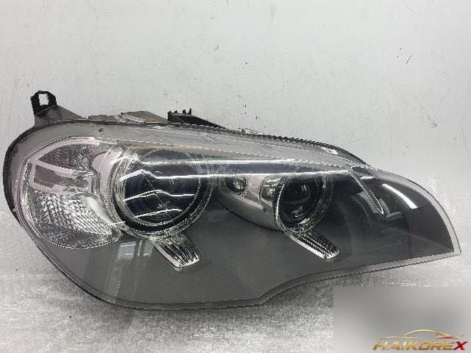 BMW X5 2013 — фара правая