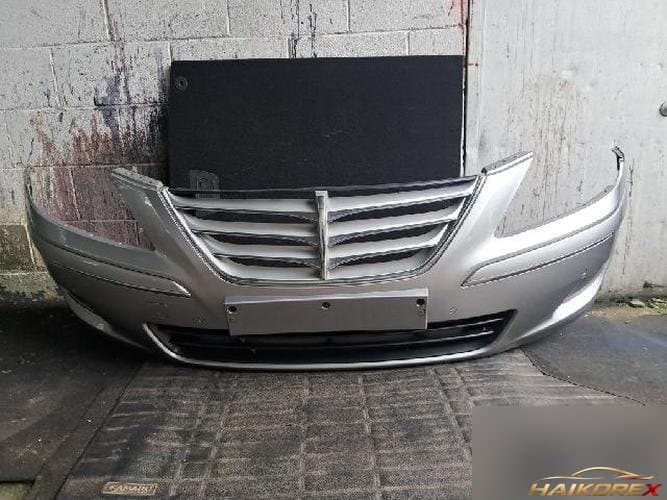 Hyundai Genesis 2011 — передний бампер