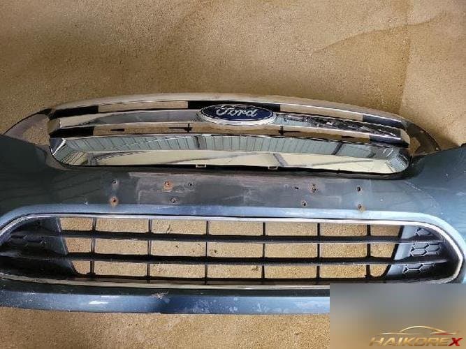 Ford Fusion 2012 — передний бампер