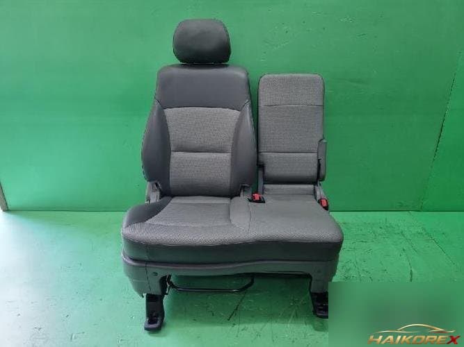 Hyundai Grand Starex 2011 — сиденье заднее левое