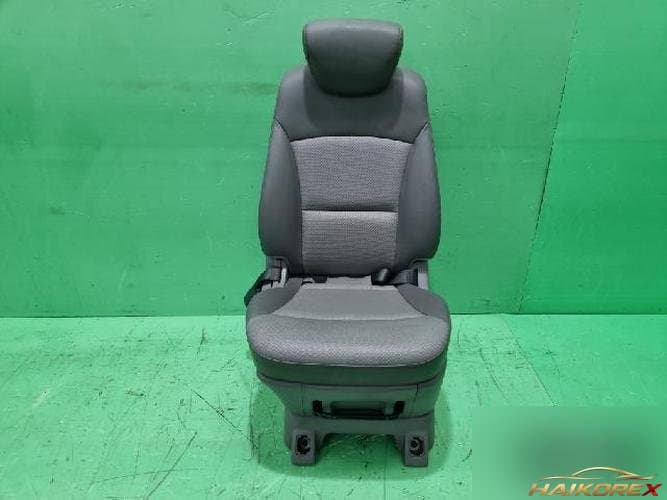 Hyundai Starex 2011 — сиденье 6-е