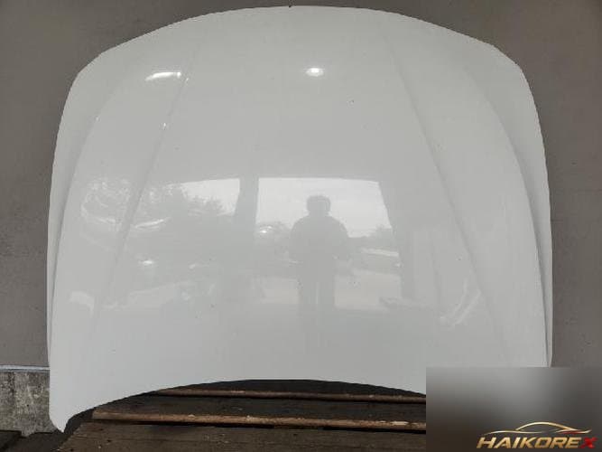 BMW 3 Series 2012 — капот
