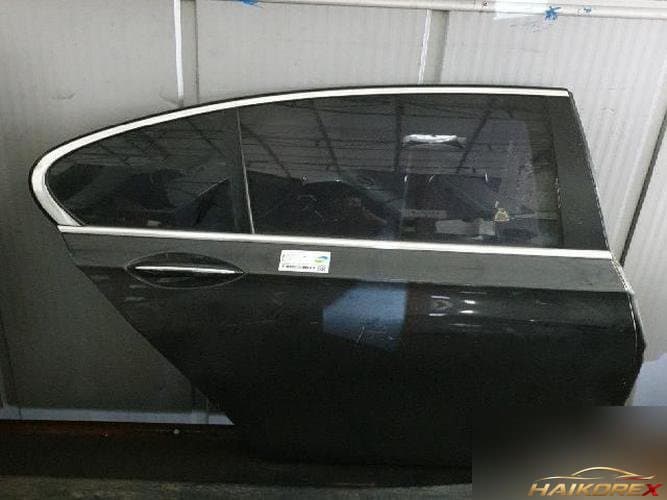 BMW 7 Series 2011 — дверь задняя правая 5