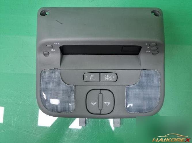 Hyundai Terracan 2004 — салонный светильник 1