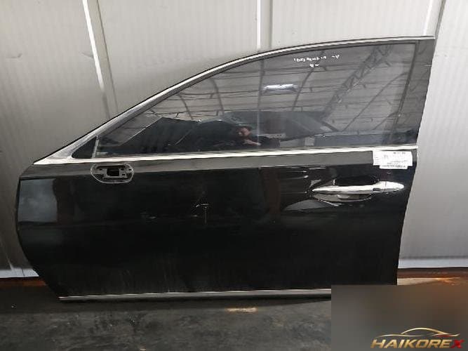 Lexus LS 2011 — дверь передняя левая