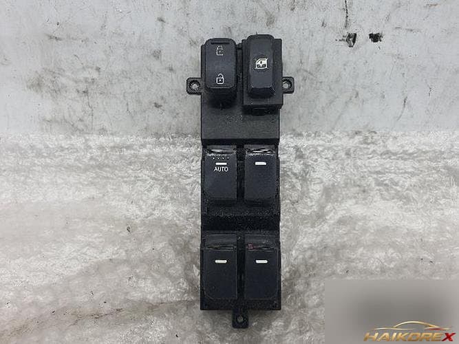 Kia K5 2015 — кнопка стеклоподъемника водителя 93570-2T510
