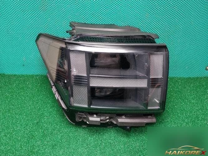 Hyundai Santa Fe 2025 — фара передняя правая 92102P6110