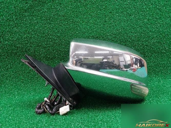 Chrysler 300 2011 — зеркало боковое левое 57010421AC