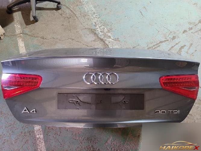 Audi A4 2016 — крышка багажника