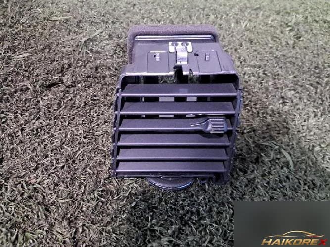 Ford MKS 2013 — воздуховод 8A53-19C682-A