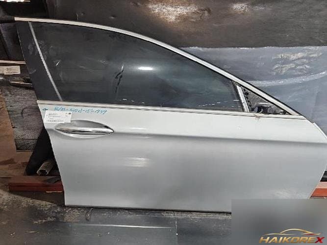 BMW 5 Series 2015 — дверь передняя правая 9628754