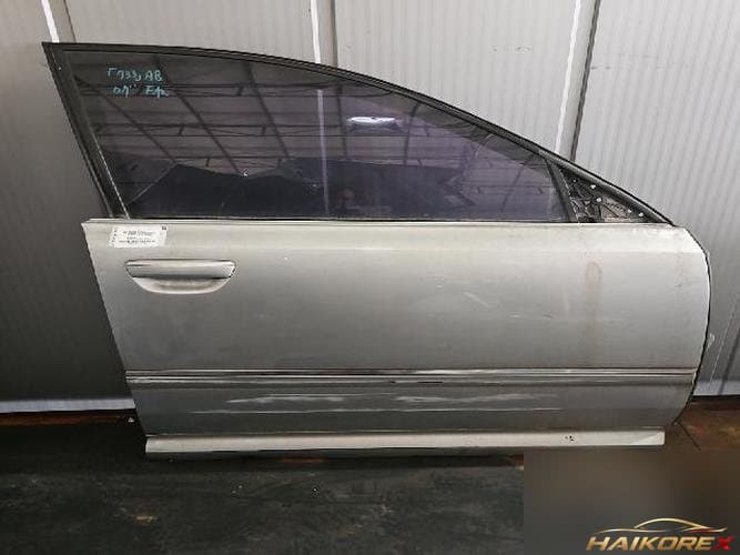 Audi A8 2007 — дверь передняя правая 4E0831052C