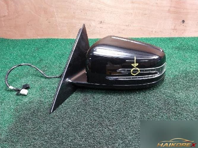 Mercedes-Benz S-Class 2011 — зеркало боковое левое A2218101176