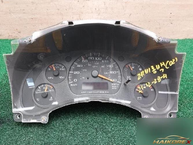 Chevrolet Chevy 2002 — панель приборов
