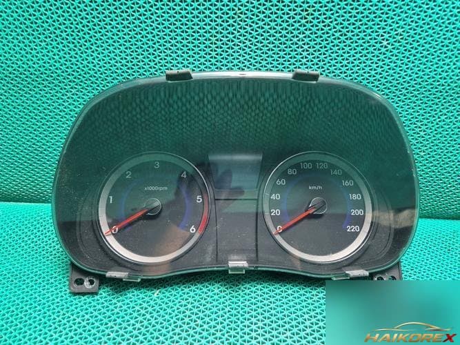 Hyundai Accent 2015 — панель приборов 940031R345