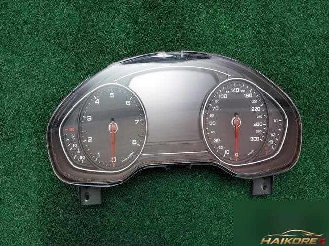 Audi A8 2012 — приборная панель 4H0920830J