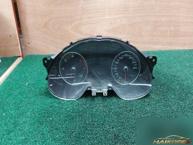 Audi A4 2013 — приборная панель 8K0920931J