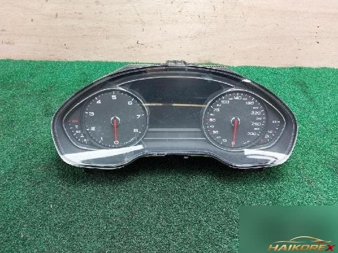 Audi A8 2011 — приборная панель 4H0920830C