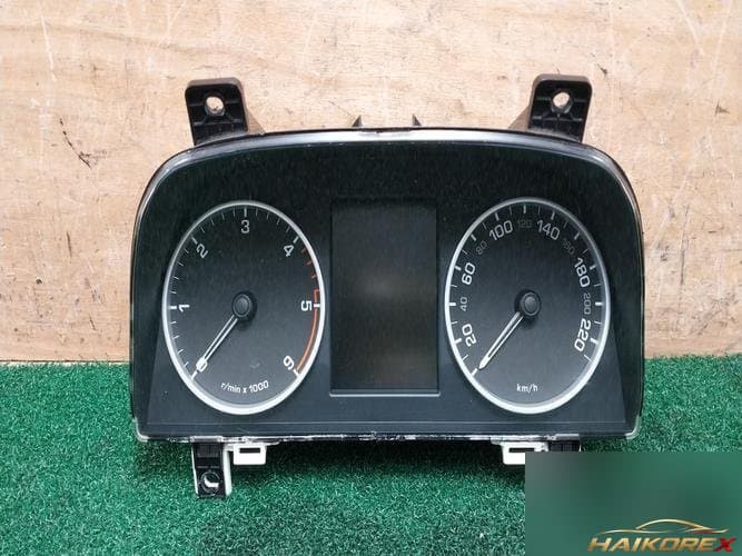 Land Rover Discovery 2011 — приборная панель AH2210849EJ
