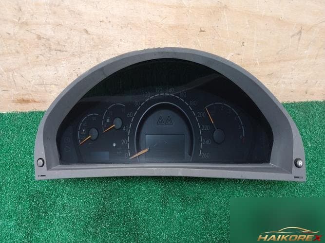 Mercedes-Benz S-Class 2003 — панель приборов A2205401347