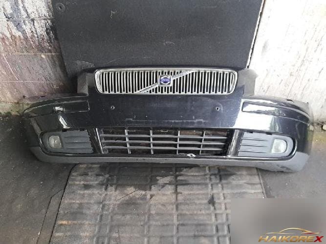 Volvo V50 2007 — передний бампер