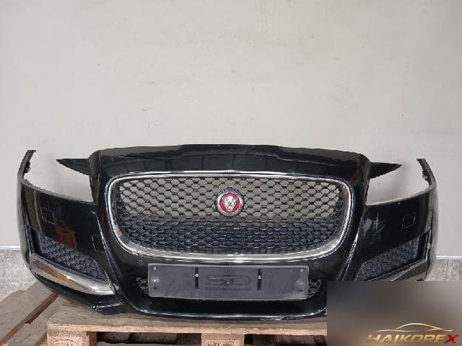 Jaguar XF 2016 — бампер передний
