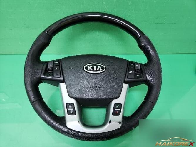 Kia Sorento 2010 — рулевое колесо 2