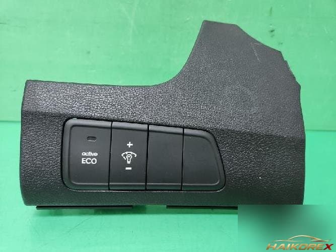 Hyundai Avante 2011 — кнопка/переключатель 1
