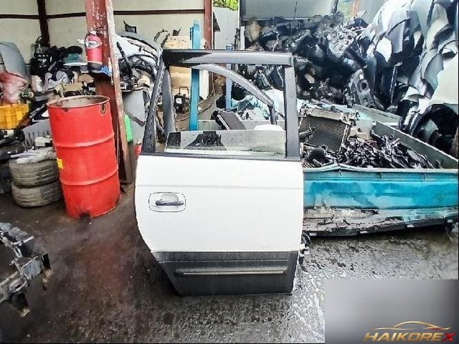 Hyundai Trajet 2004 — задняя дверь правая