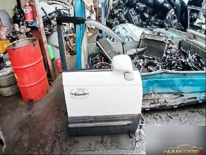 Hyundai Trajet 2004 — дверь передняя правая