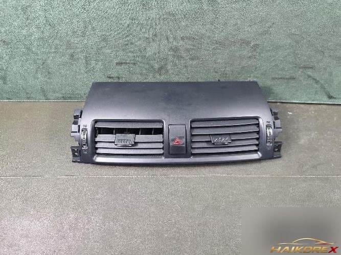 Kia Mohave 2011 — дефлектор воздушный 84740-2J500