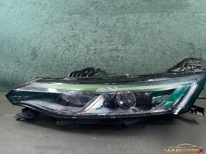 Renault SM6 2019 — фара левая 10