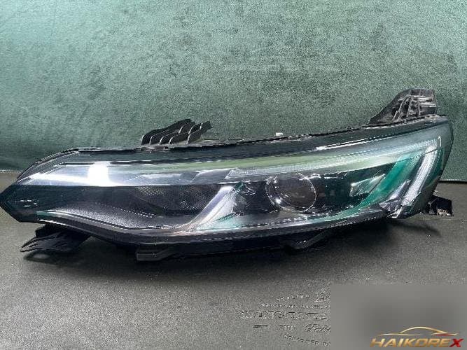 Renault SM6 2019 — фара левая