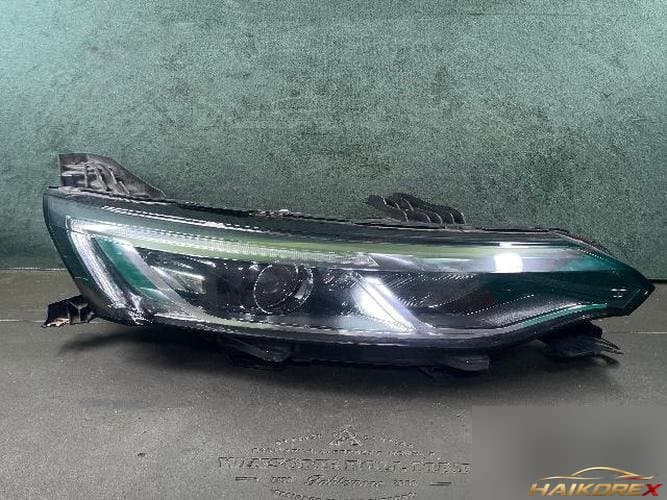 Renault SM6 2019 — фара правая 10