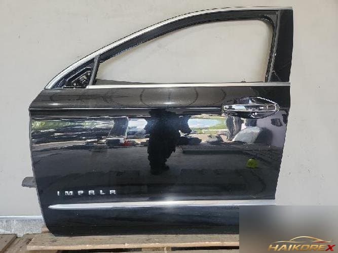 Chevrolet Impala 2016 — дверь передняя левая
