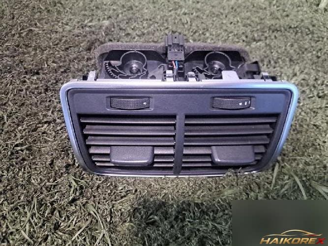Audi A6 2013 — дефлектор воздуховода 4G0 819 203 204