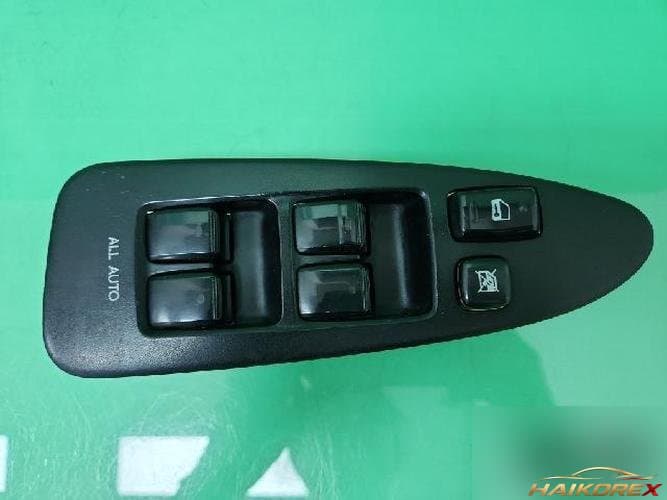 Lexus ES 2004 — кнопка стеклоподъемника 1