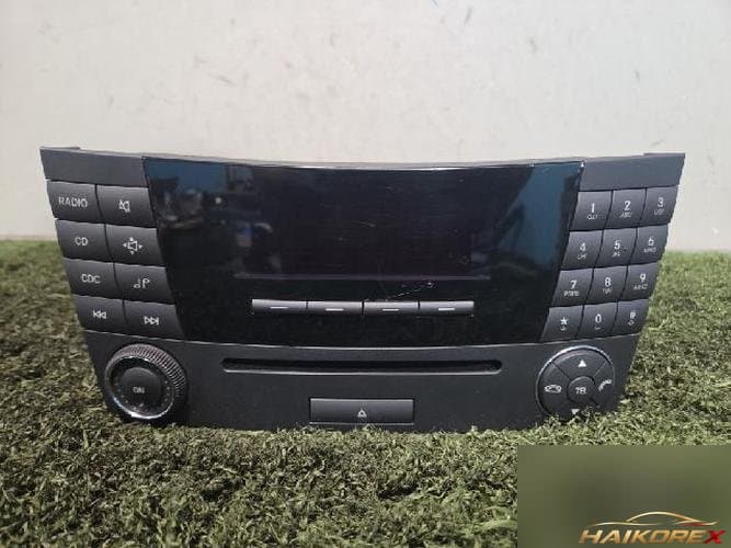 Mercedes-Benz E-класс 2004 — AV-система A 211 820 98 89