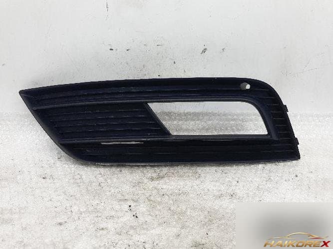 Audi A4 2014 — крышка противотуманной фары левая, 8K0 807 681 K
