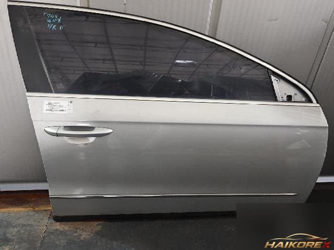Volkswagen Passat 2011 — дверь передняя правая 3C4831056J