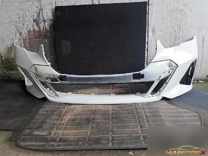 BMW 5 Series 2025 — передний бампер 51118084653